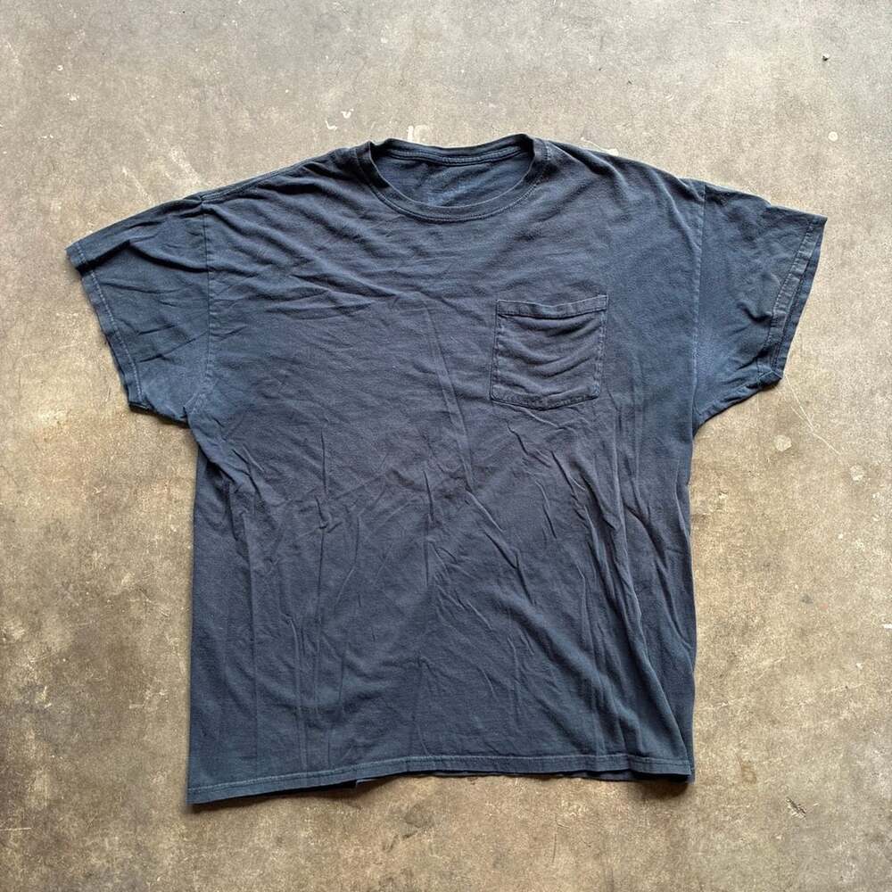 Fruit of the Loom Vintage Pocket T-Shirt Faded Black